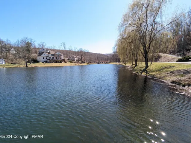 a view of a lake with houses