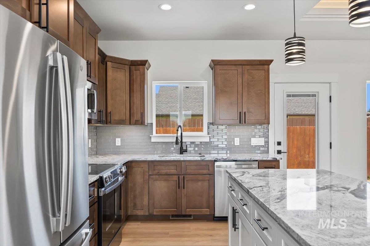 375 Locust Street Hazelton, ID 83335 - Photo 18 of 33 Gallery Image 18