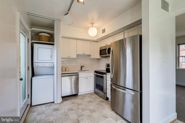 $350,000 | 1211 North Pitt Street, Unit 2A, Alexandria, VA 22314