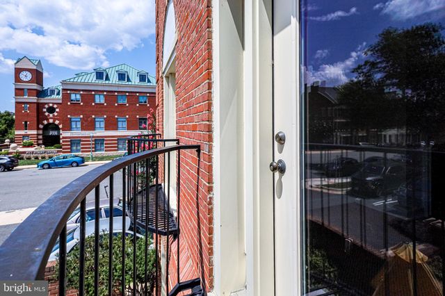 $350,000 | 1211 North Pitt Street, Unit 2A, Alexandria, VA 22314