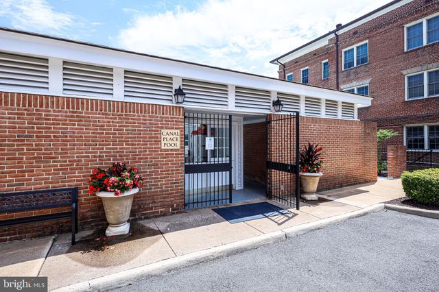 $350,000 | 1211 North Pitt Street, Unit 2A, Alexandria, VA 22314