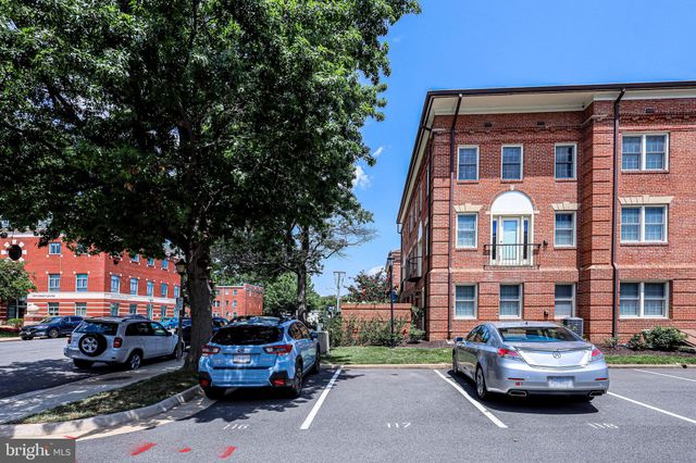 $350,000 | 1211 North Pitt Street, Unit 2A, Alexandria, VA 22314