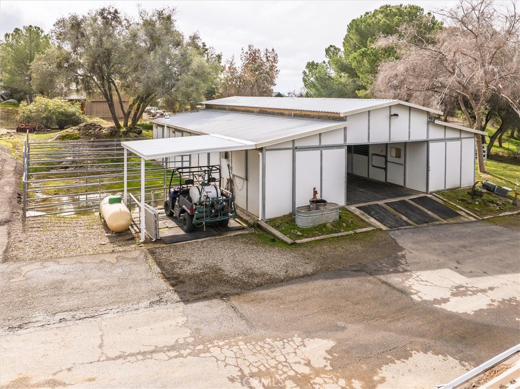 36515 Wells Road Coarsegold, CA 93614 - Photo 11 of 52