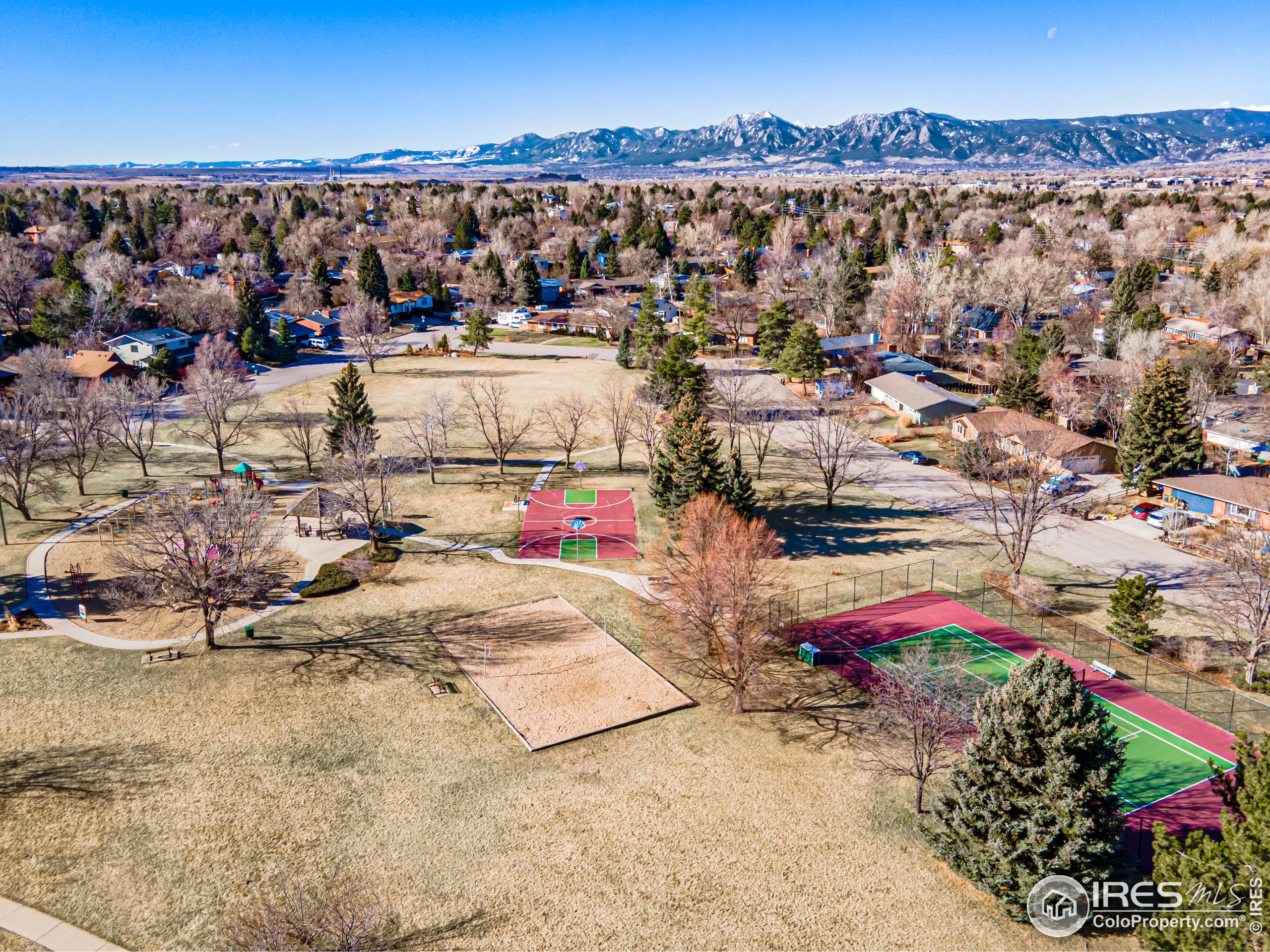 5665 Gunbarrel Rd