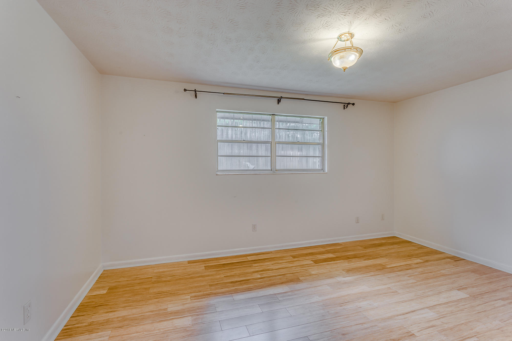839 Mandalay Road Jacksonville, FL 32216 - Photo 25 of 31 Guest Room
