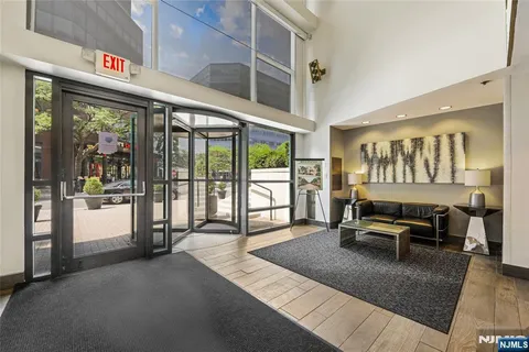 $725,000 | 600 Harbor Boulevard, Unit 926, Weehawken, NJ 07086