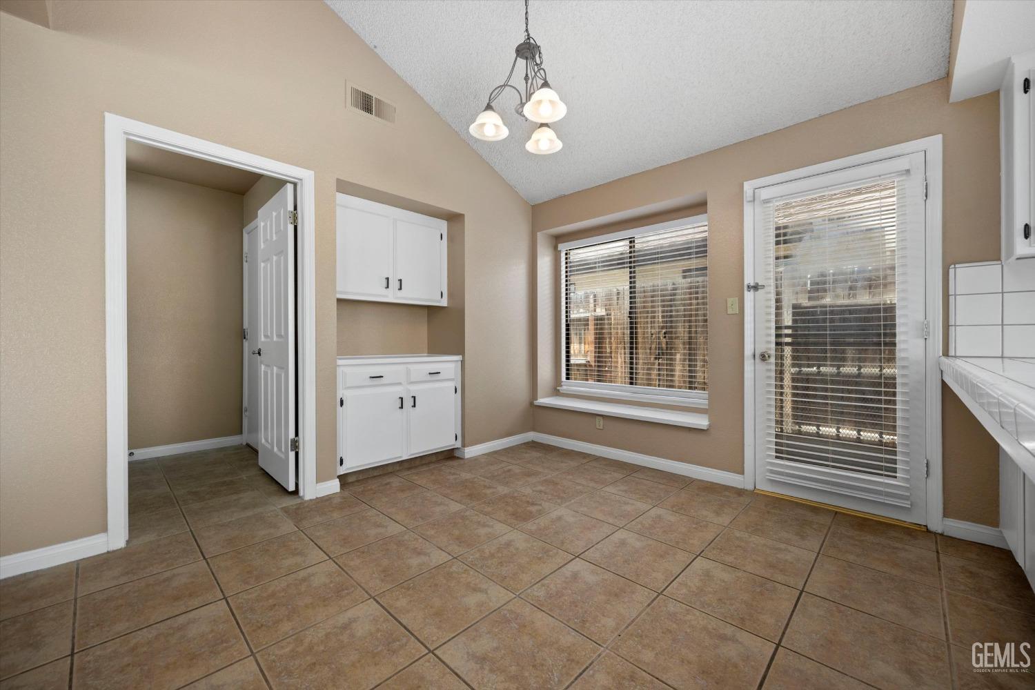 Undisclosed Address Bakersfield, CA 93311 - Photo 14 of 32