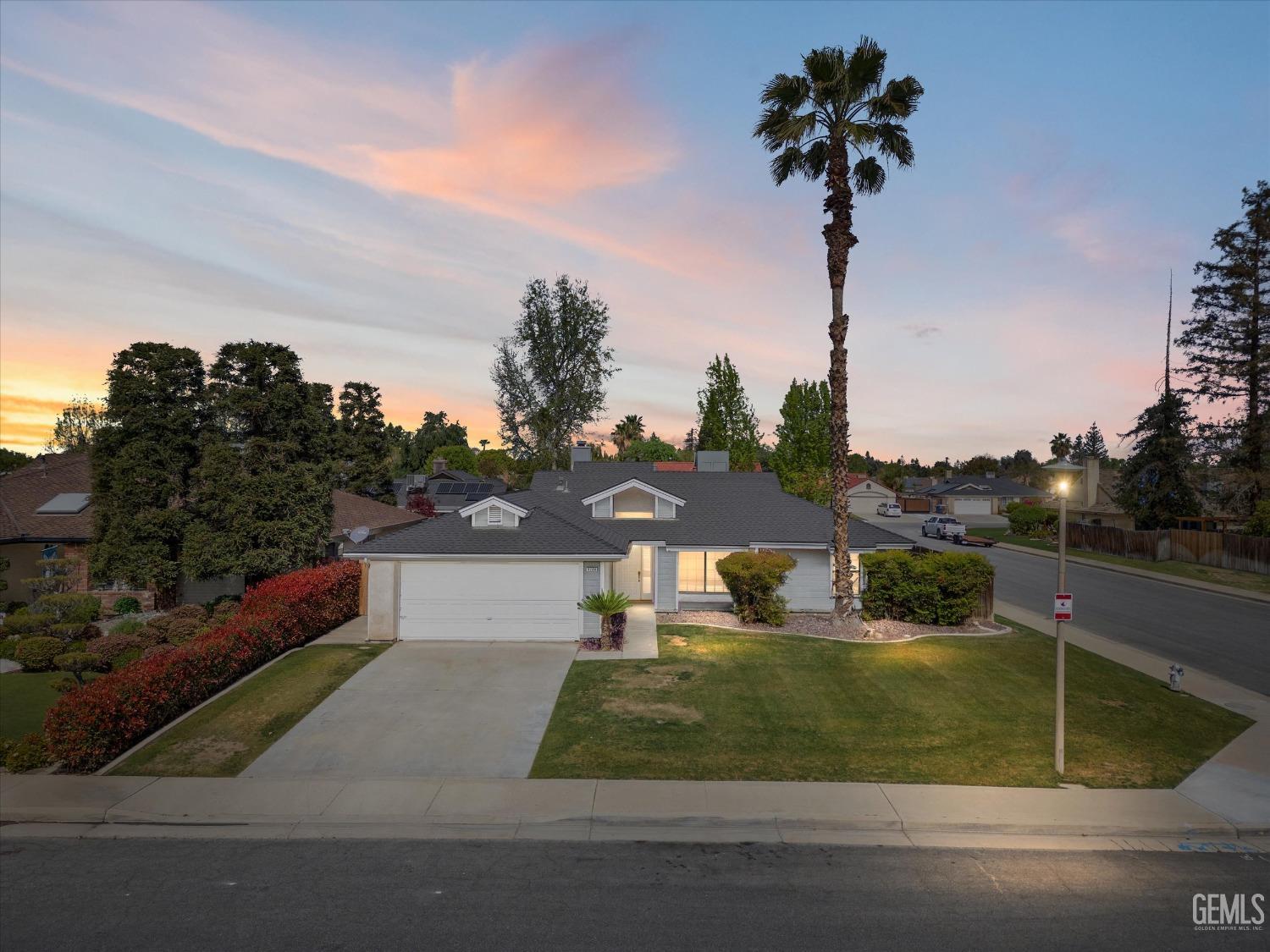 Undisclosed Address Bakersfield, CA 93311 - Photo 2 of 32