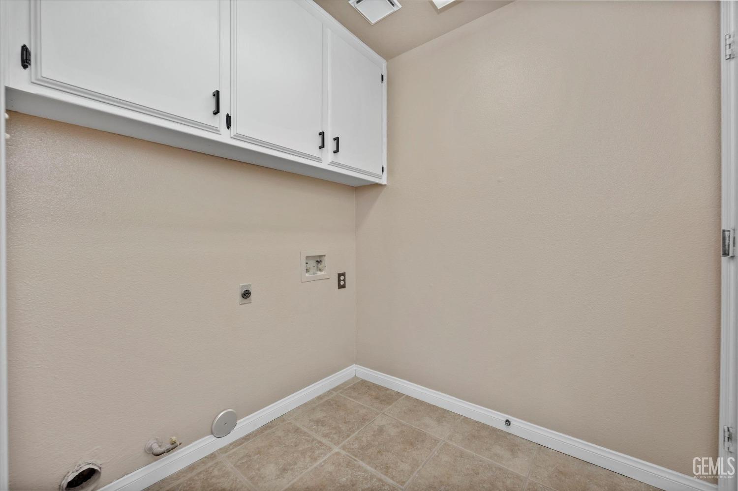 Undisclosed Address Bakersfield, CA 93311 - Photo 24 of 32