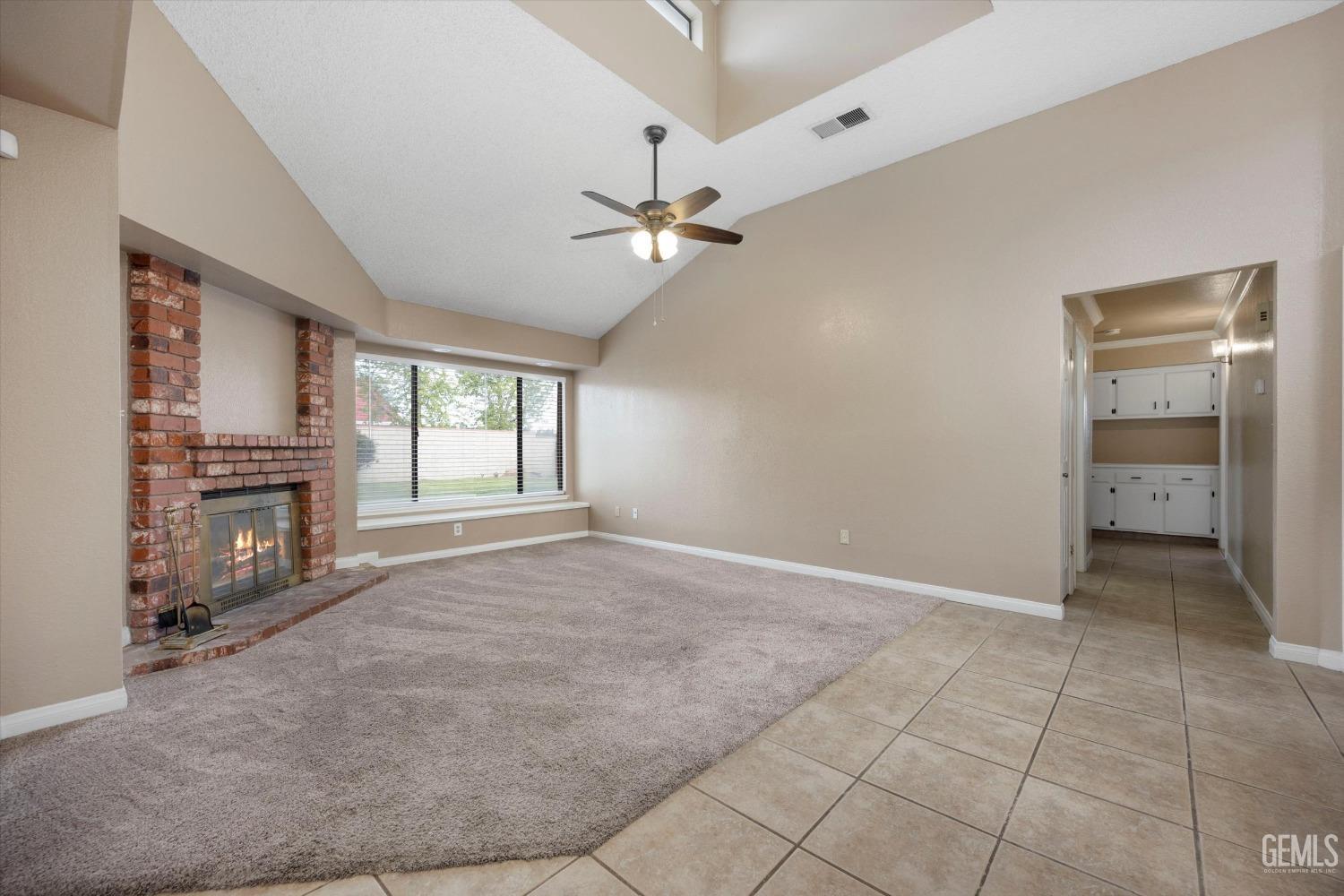 Undisclosed Address Bakersfield, CA 93311 - Photo 3 of 32