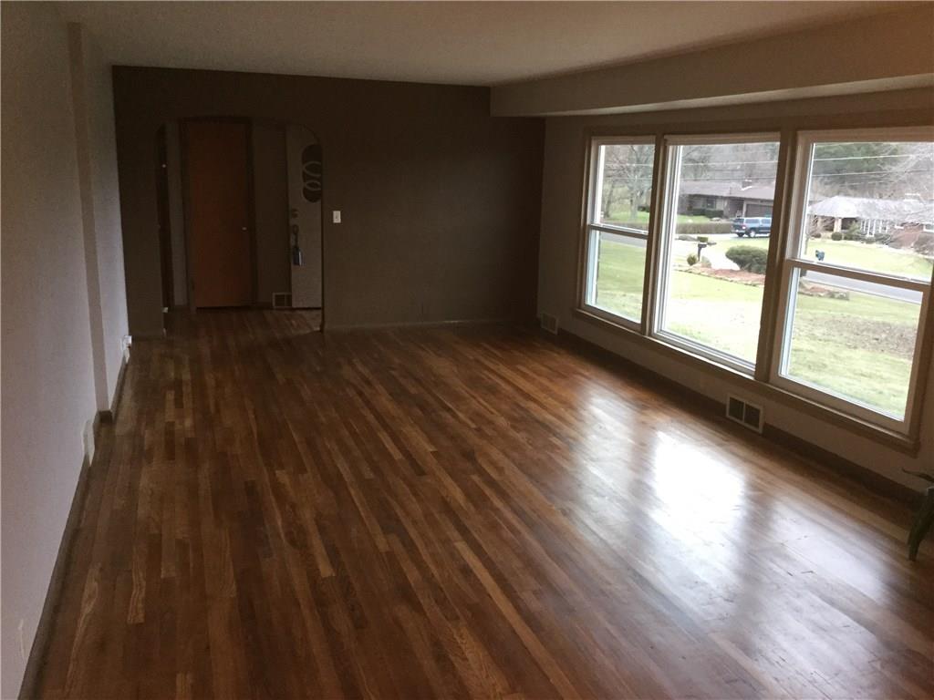 121 Shanahan Road Butler, PA 16001 - Photo 3 of 16 Gallery Image 3