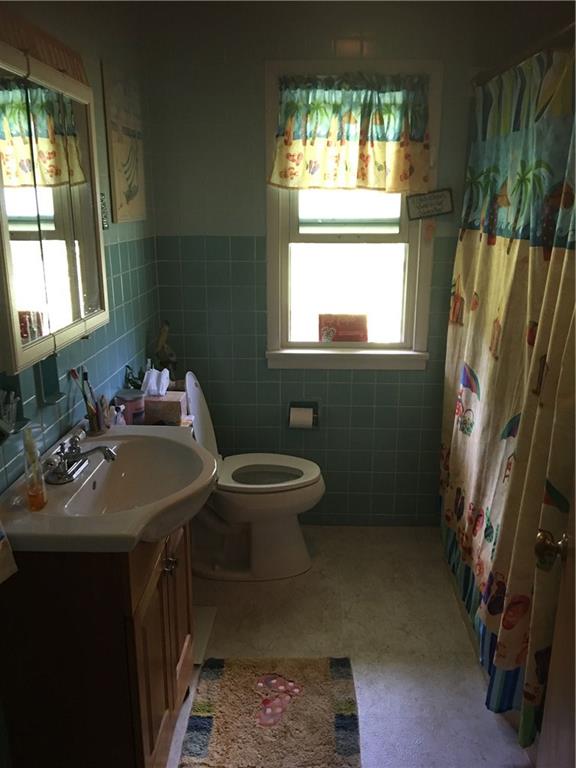 121 Shanahan Road Butler, PA 16001 - Photo 6 of 16 Bathroom