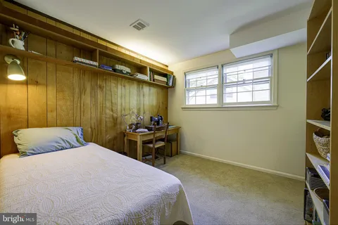 $650,000 | 5 Olivewood Court, Greenbelt, MD 20770