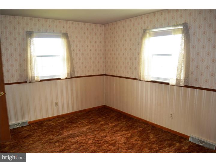 149 Deck Road Womelsdorf, PA 19567 - Photo 8 of 19 Master Bedroom