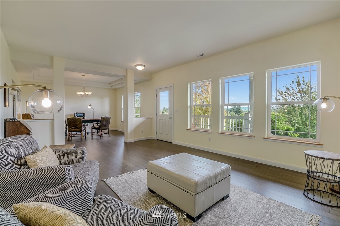 5910 Larimer Road, Unit A Everett, WA 98208 - Photo 8 of 24 a living room with furniture and a large window