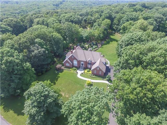 42 Tuckahoe Road Easton, CT 06612 - Photo 1 of 1 Gallery Image 1