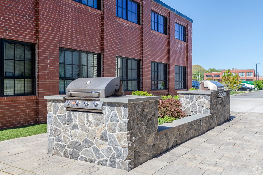 411 Valley Street, Unit 41127 Providence, RI 02908 - Photo 23 of 27