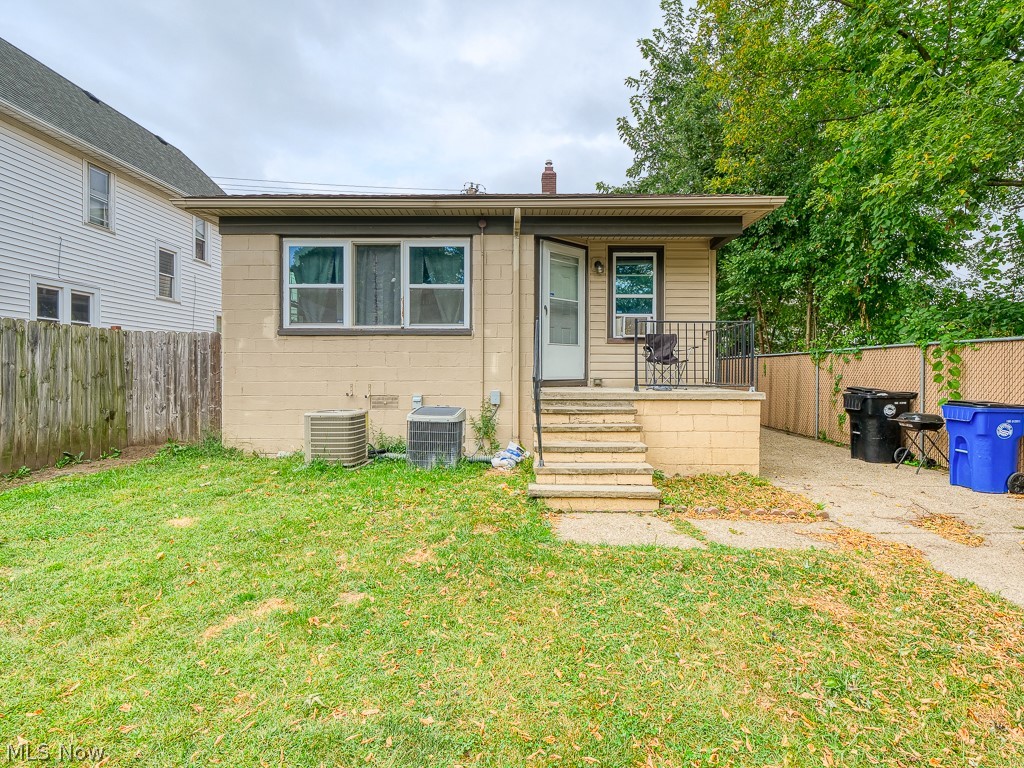 2110 Broadview Road Cleveland, OH 44109 - Photo 7 of 35