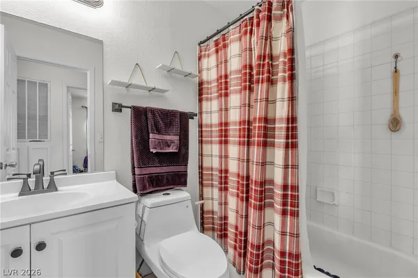 $1,600 | 2136 Bavington Drive, Unit A, Las Vegas, NV 89108