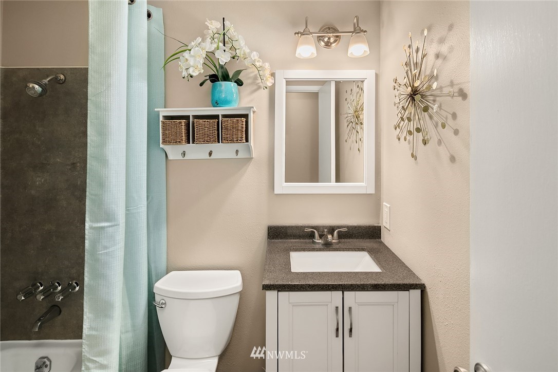 16015 Southeast 134th Street Renton, WA 98059 - Photo 14 of 18 Gallery Image 14