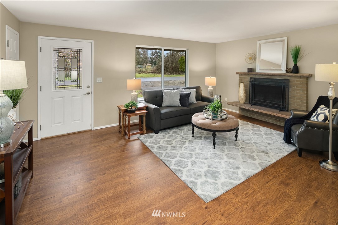 16015 Southeast 134th Street Renton, WA 98059 - Photo 3 of 18 Gallery Image 3