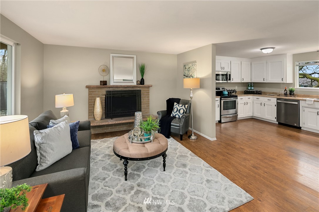 16015 Southeast 134th Street Renton, WA 98059 - Photo 5 of 18 Gallery Image 5