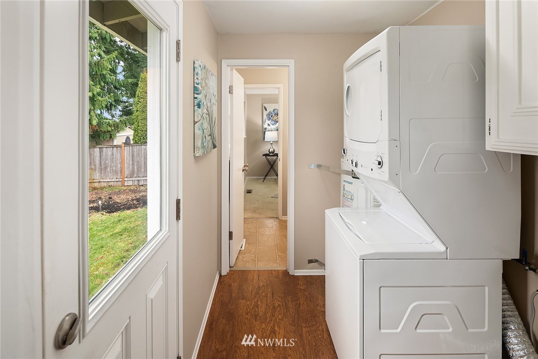16015 Southeast 134th Street Renton, WA 98059 - Photo 9 of 18 Gallery Image 9