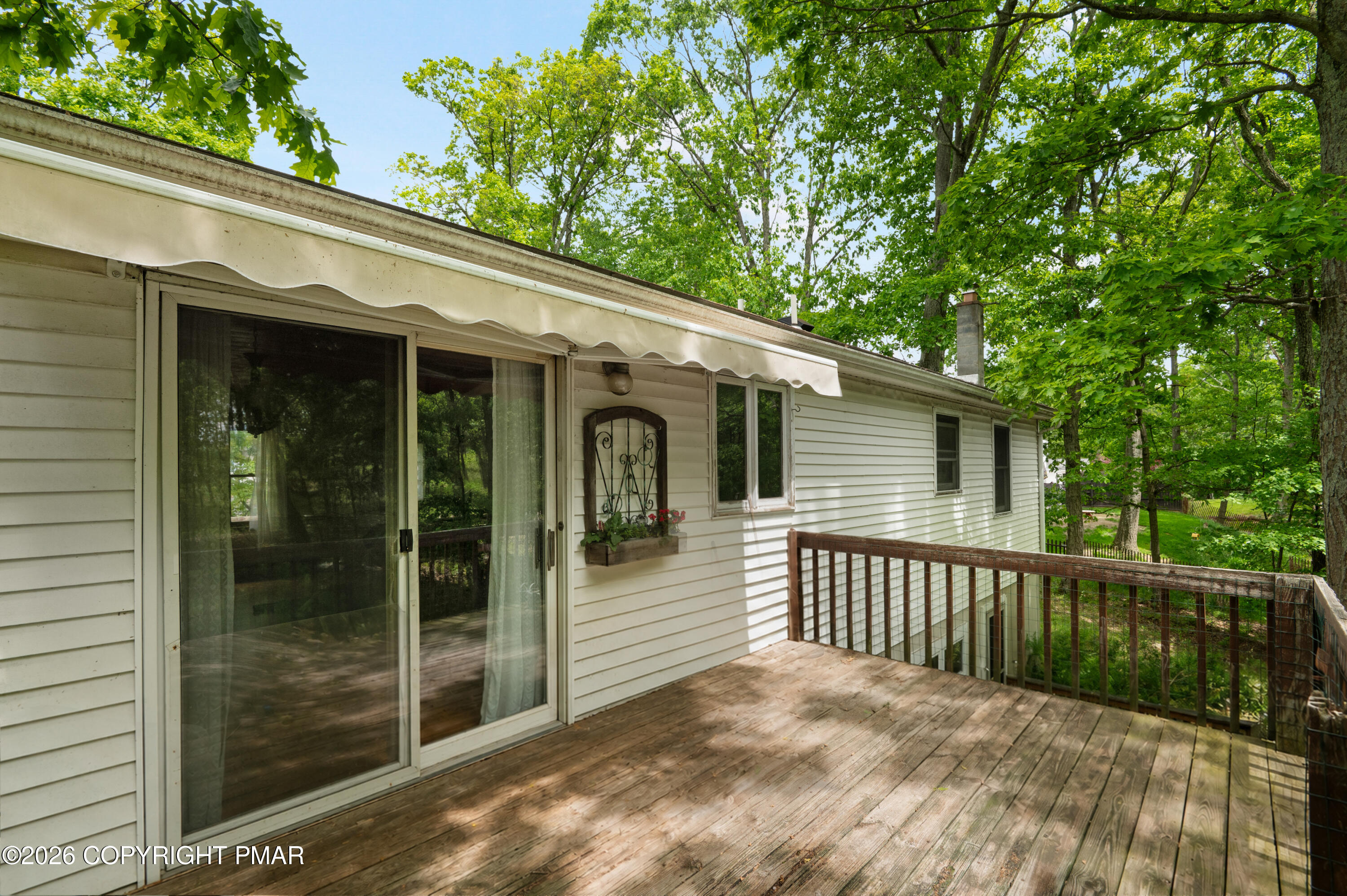 2289 Walnut Trail Bushkill, PA 18324 - Photo 29 of 32 Back upper deck