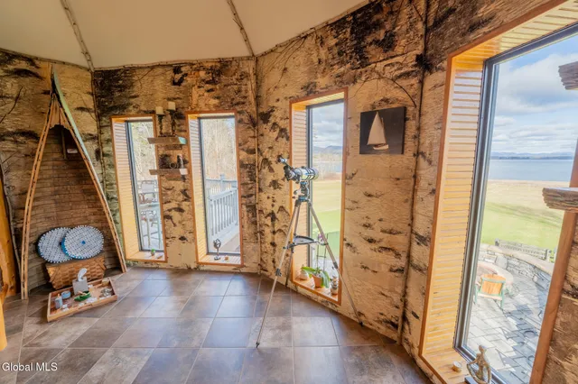 $1,295,000 | 164 Eden Lane, Mayfield, NY 12117