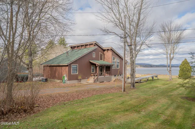 $1,295,000 | 164 Eden Lane, Mayfield, NY 12117