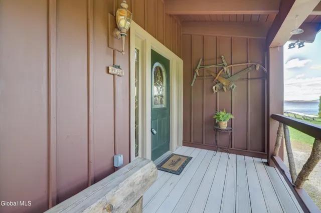 $1,295,000 | 164 Eden Lane, Mayfield, NY 12117