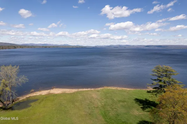 $1,295,000 | 164 Eden Lane, Mayfield, NY 12117