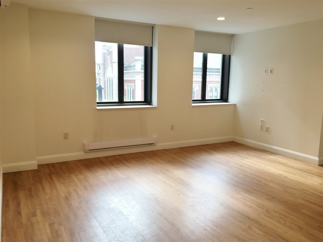 875 Elm Street, Unit 303 Manchester, NH 03101 - Photo 13 of 36