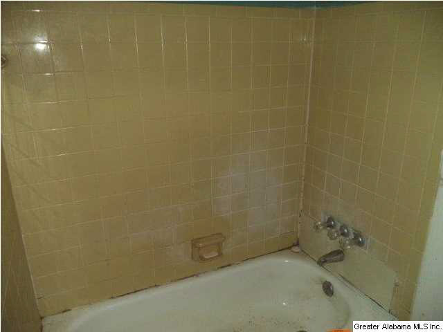 8025 Hopewell Road Bessemer, AL 35022 - Photo 11 of 14