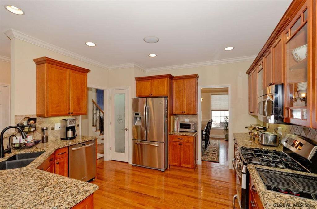 2 Addison Way Rexford, NY 12148 - Photo 3 of 28 Photo 3