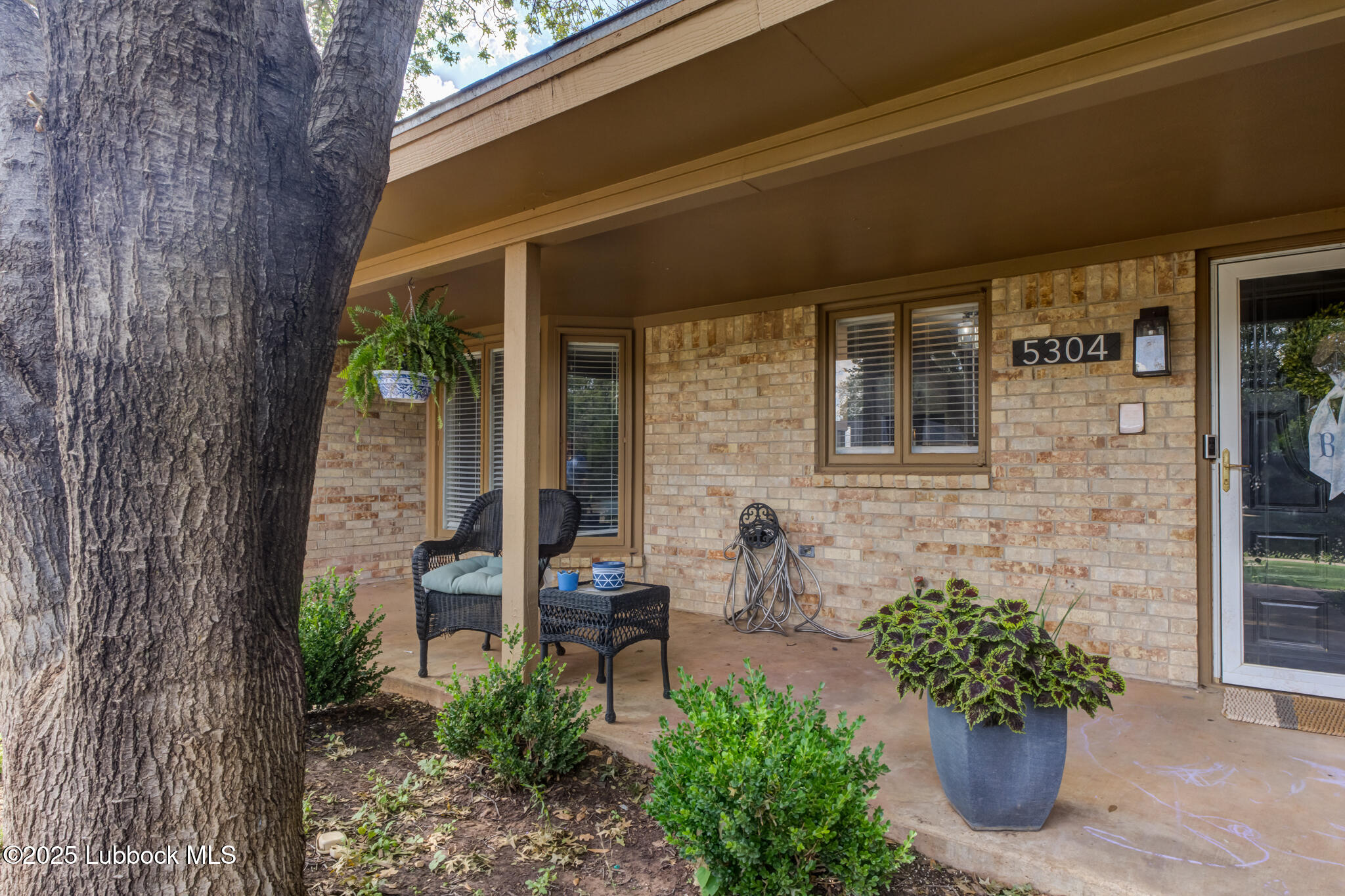 5304 89th Street Lubbock, TX 79424 - Photo 3 of 38 DSC01501_2_3