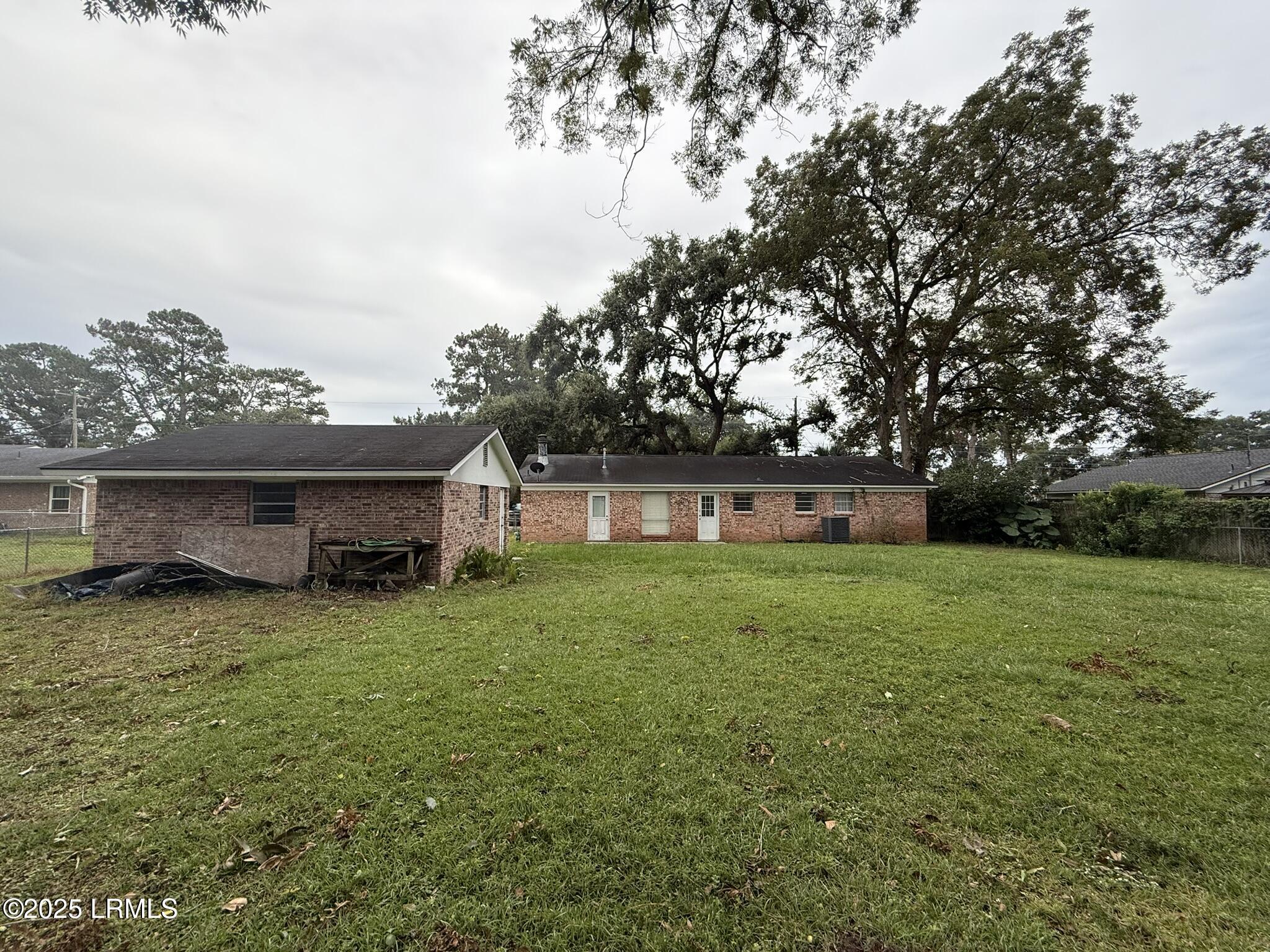 4027 Shell Point Road Beaufort, SC 29906 - Photo 9 of 28 IMG_4175