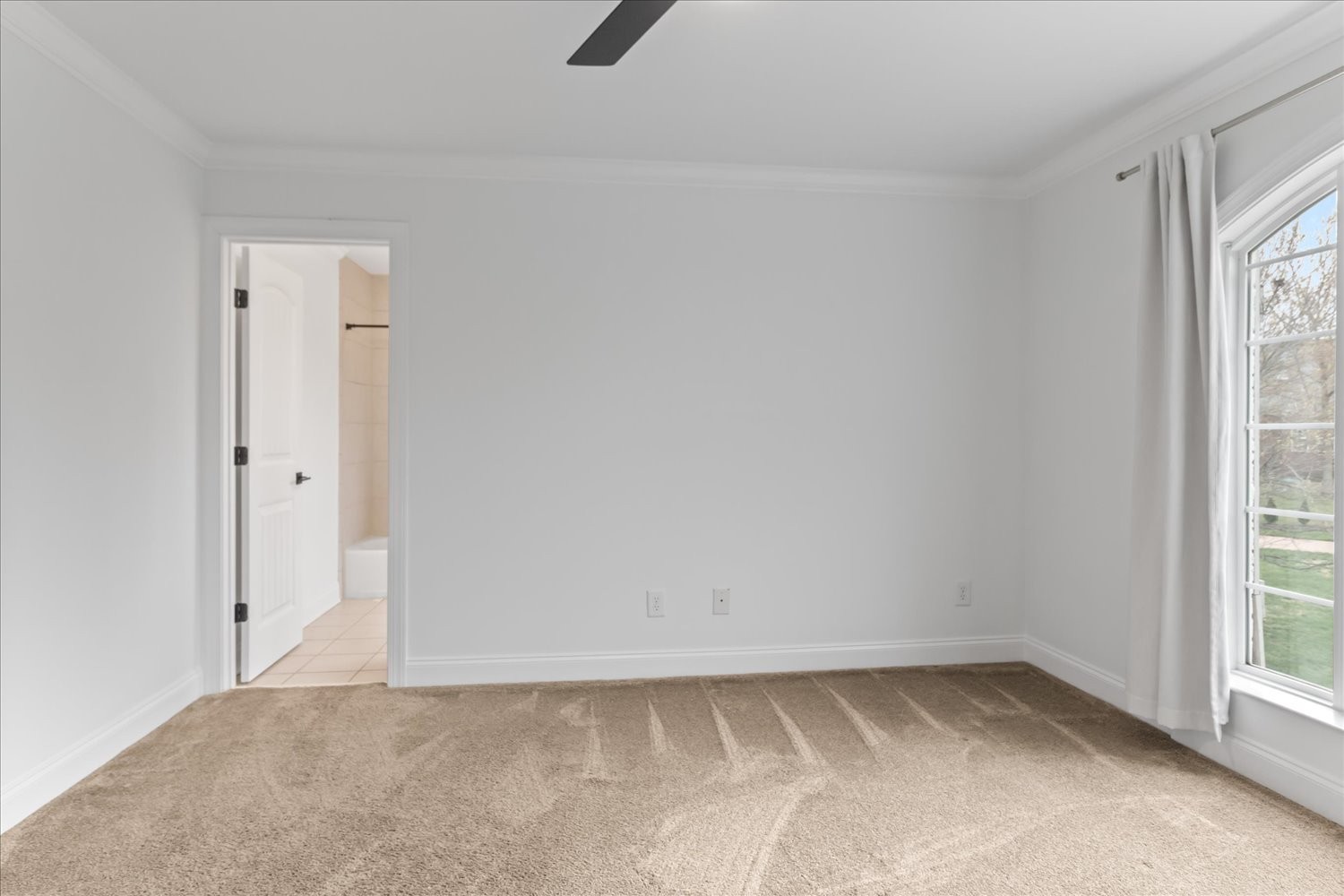 5004 Paint Creek Court Spring Hill, TN 37174 - Photo 49 of 91 an empty room with a window