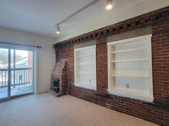 $2,350 | 713 Central Avenue, Unit 3, Dover, NH 03820