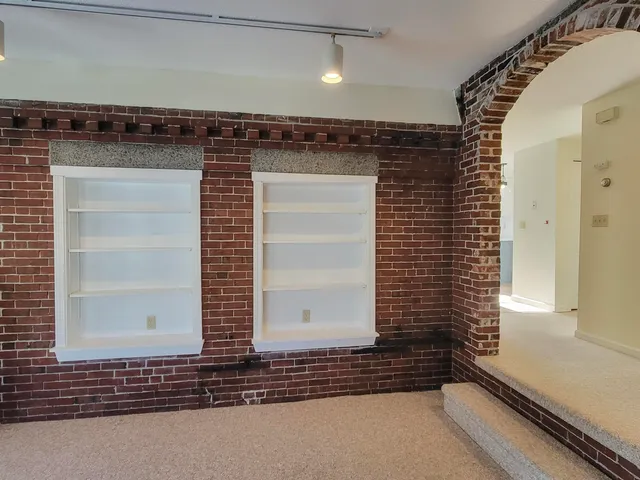 $2,350 | 713 Central Avenue, Unit 3, Dover, NH 03820