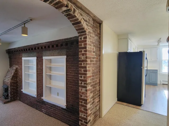 $2,350 | 713 Central Avenue, Unit 3, Dover, NH 03820