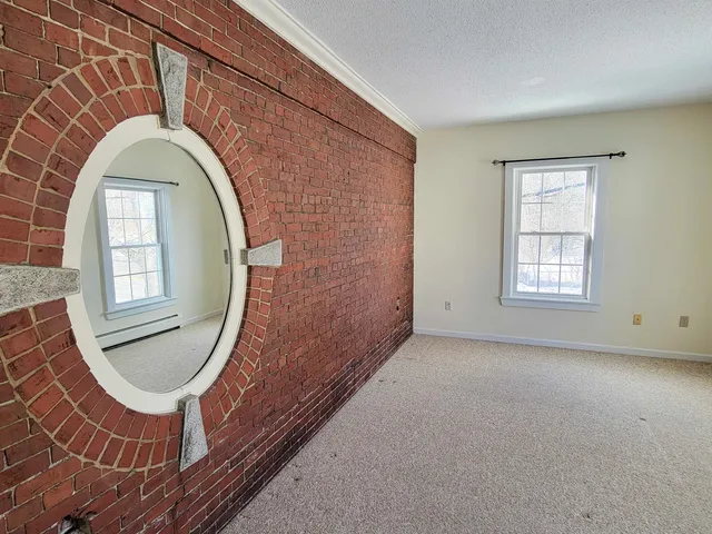 $2,350 | 713 Central Avenue, Unit 3, Dover, NH 03820