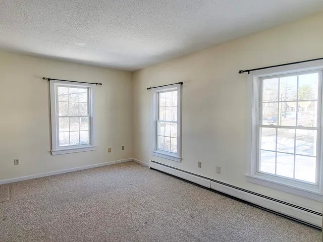 $2,350 | 713 Central Avenue, Unit 3, Dover, NH 03820