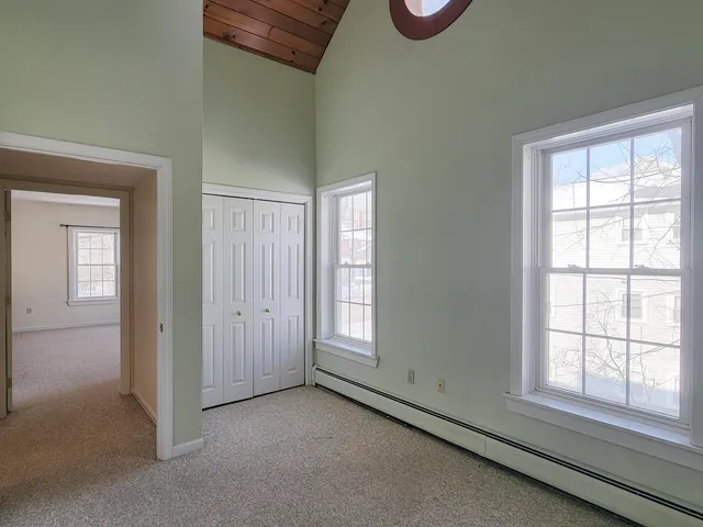 $2,350 | 713 Central Avenue, Unit 3, Dover, NH 03820