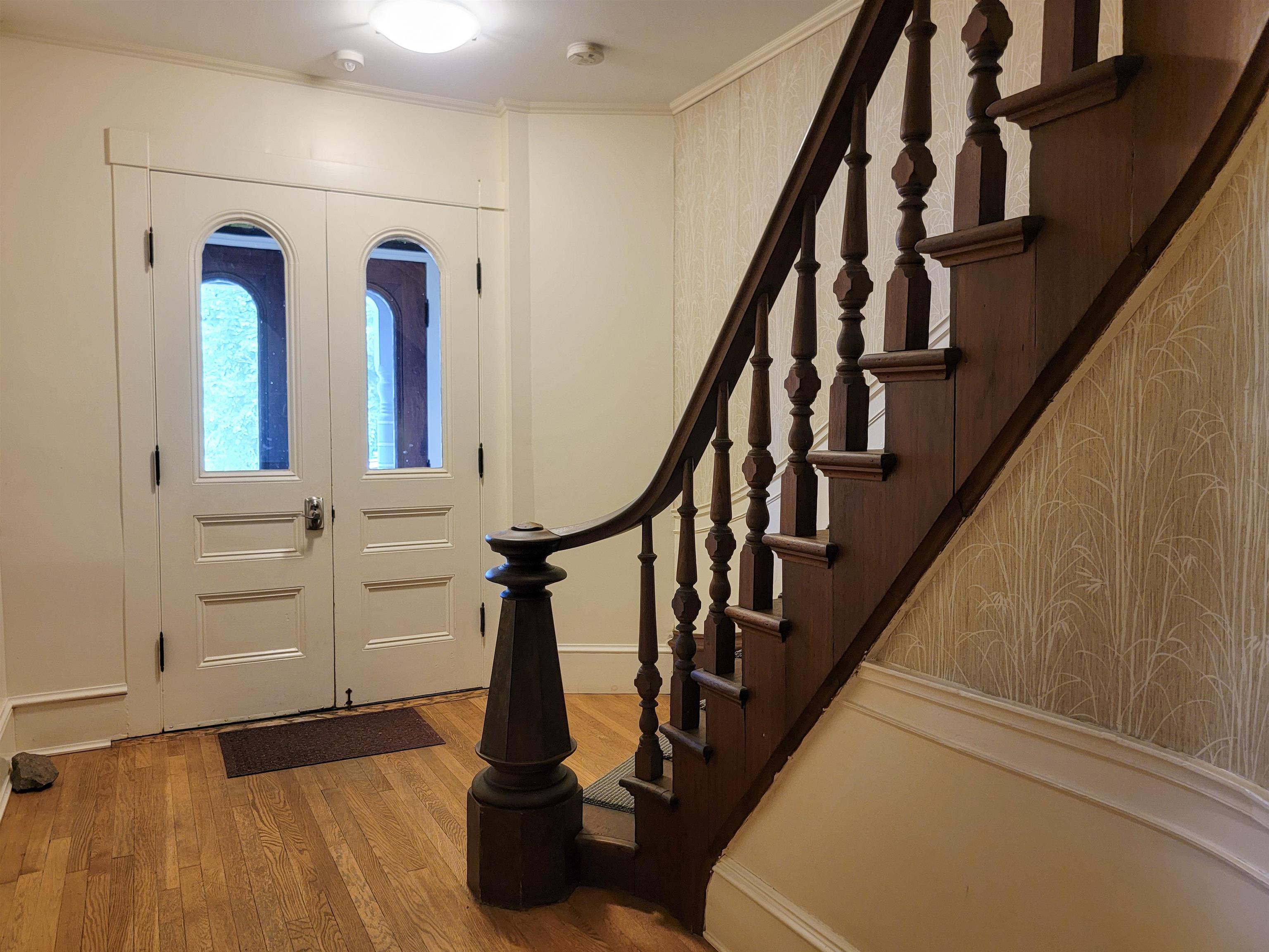 713 Central Avenue, Unit 3 Dover, NH 03820 - Photo 3 of 33