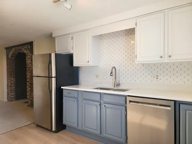 $2,350 | 713 Central Avenue, Unit 3, Dover, NH 03820