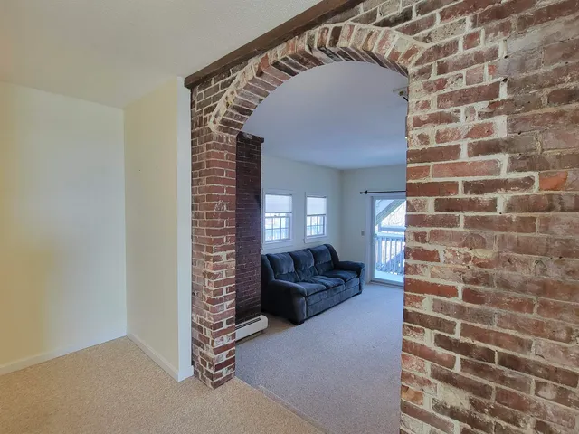 $2,350 | 713 Central Avenue, Unit 3, Dover, NH 03820