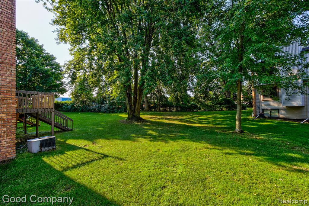 1010 Willow Grove Court Rochester Hills, MI 48307 - Photo 30 of 36