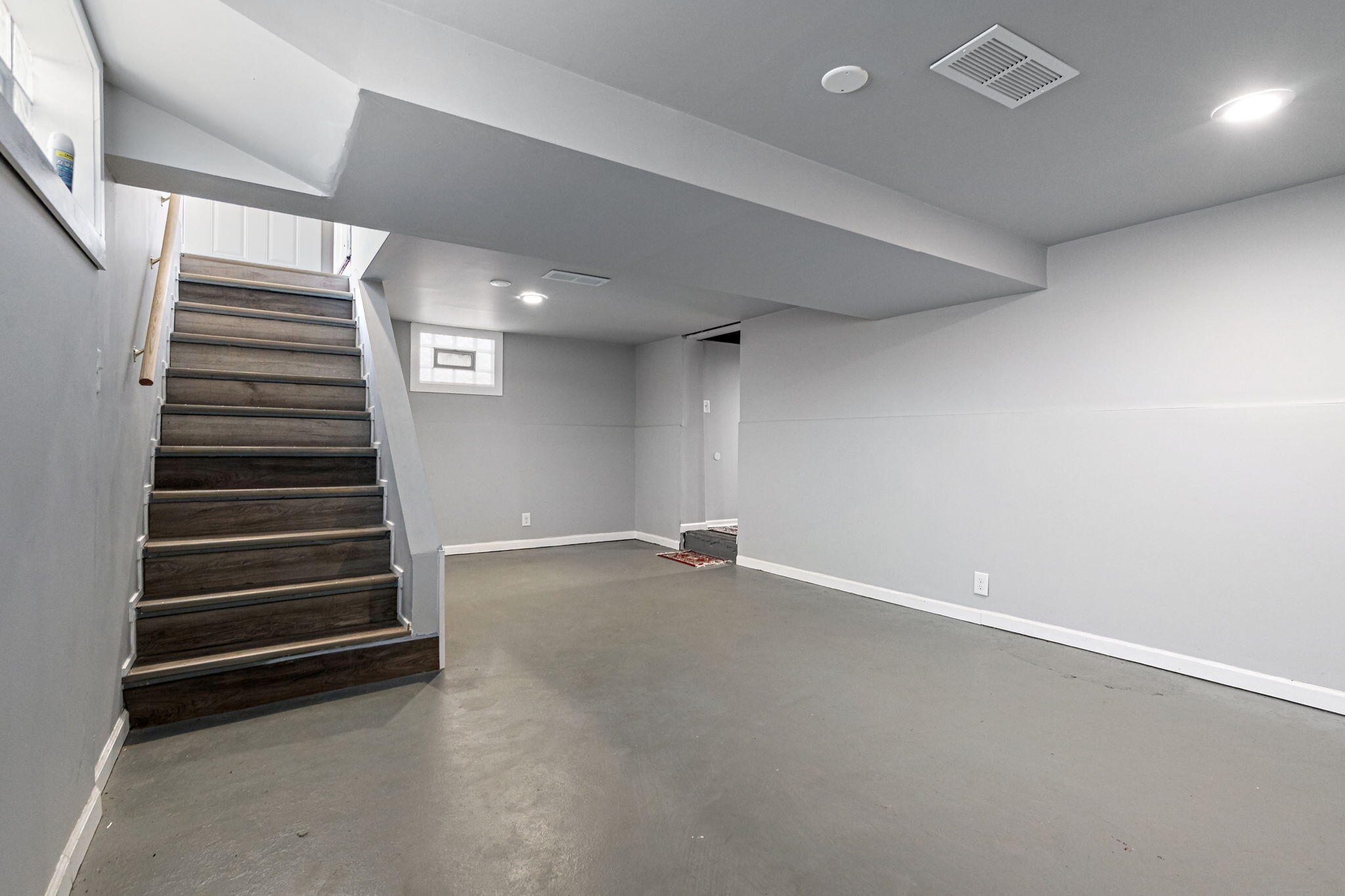 824 Johnson Street Gary, IN 46402 - Photo 17 of 25 2048x1365