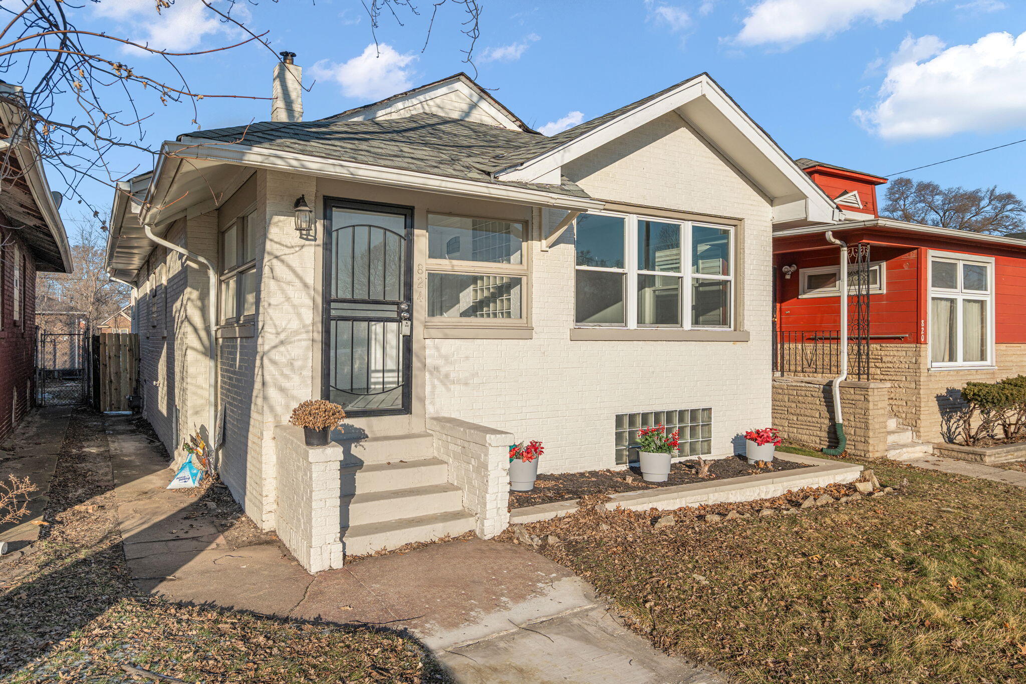 824 Johnson Street Gary, IN 46402 - Photo 2 of 25 2048x1365